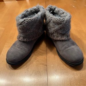 Muy Luks Gray Cable Knit Patti Ankle Boot ~ Size 8